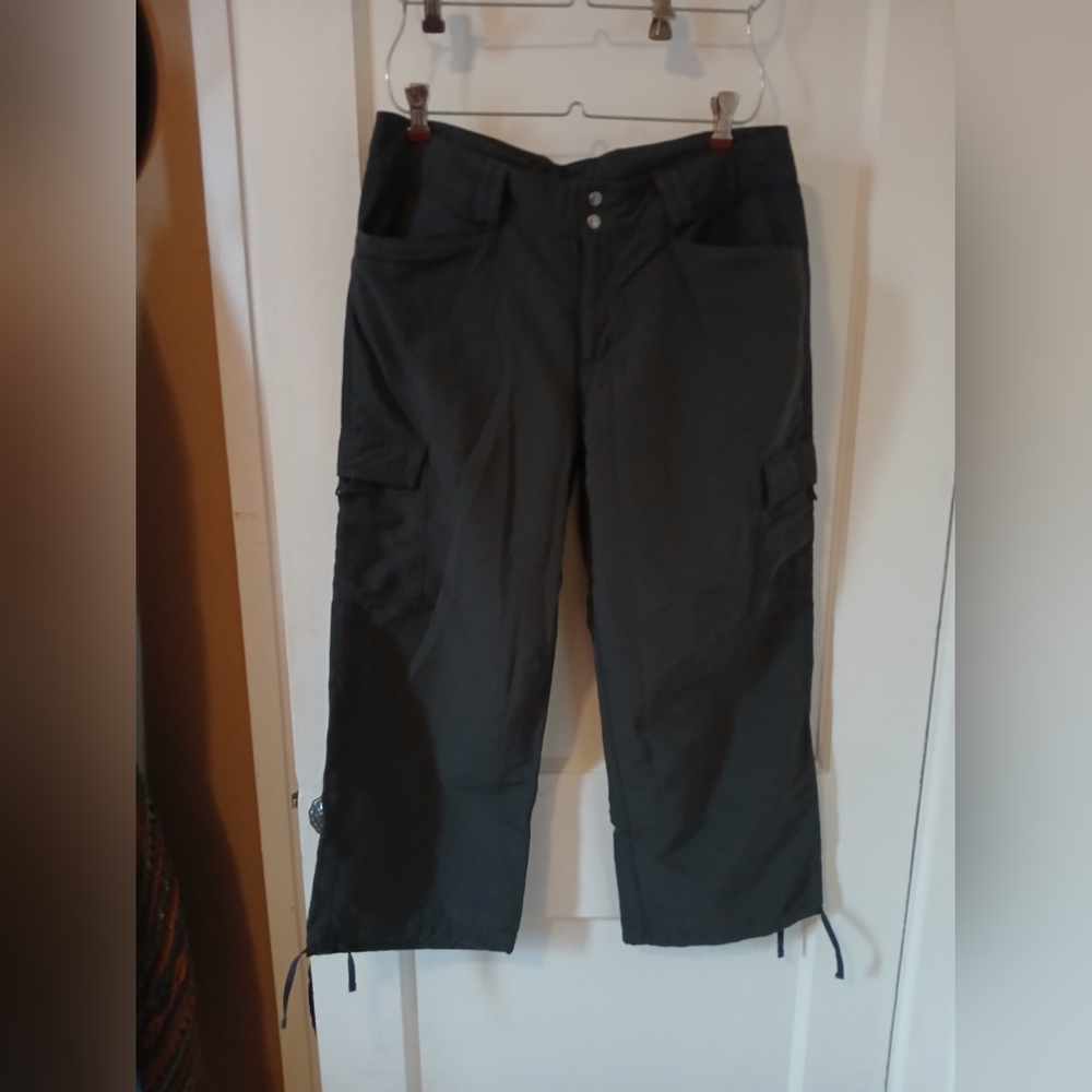 The North Face Capris Size 14